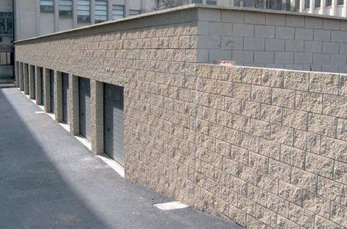 Blocco di calcestruzzo forato - BETOBAT SPLITE - Perin - per muro portante / ad alte prestazioni / facciavista