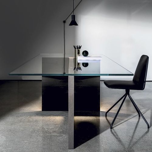 Tavolo da pranzo contemporaneo - REGOLO - Sovet Italia - in vetro / con supporto in quercia / con supporto in noce