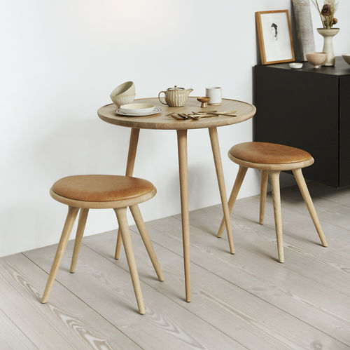 Tavolo da pranzo contemporaneo - ACCENT CAFÉ - Mater Design - in rovere / con supporto in quercia / rotondo