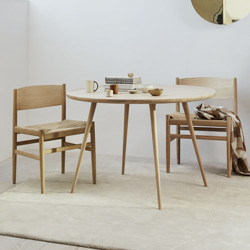 Tavolo da pranzo contemporaneo - ACCENT - Mater Design - in rovere / con supporto in quercia / rotondo