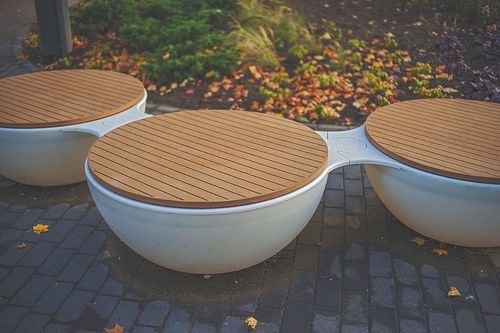 Panca per spazi pubblici contemporanea - Timpan Illuminated Bench - Keha3  - in teak / in legno compensato / in PE