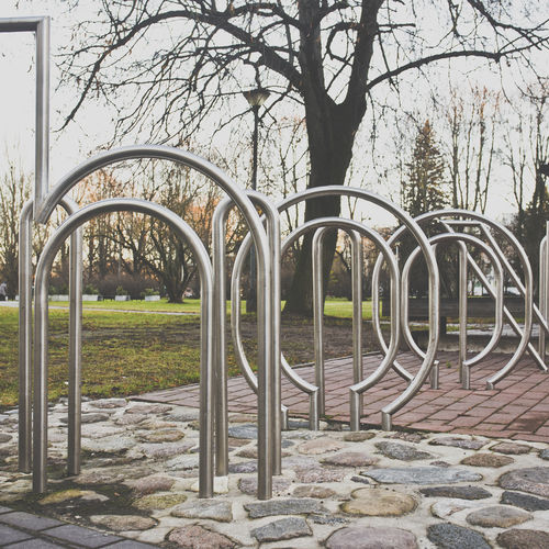Rastrelliera per biciclette a pavimento - Typo Bike Rack - Keha3  - con sistema di sicurezza / design originale / pubblicitaria