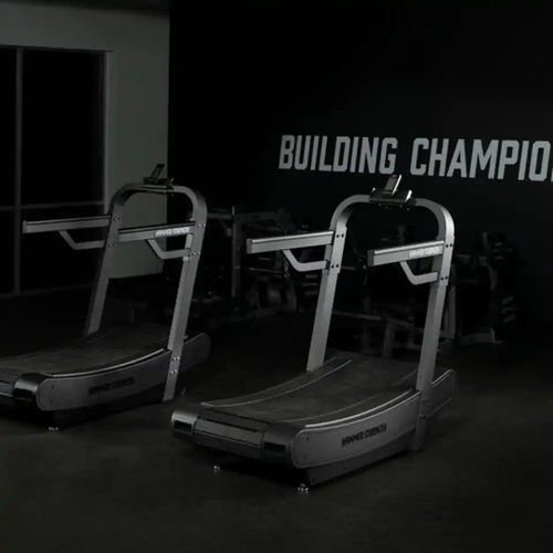 Tapis roulant curvo - HD - Life Fitness