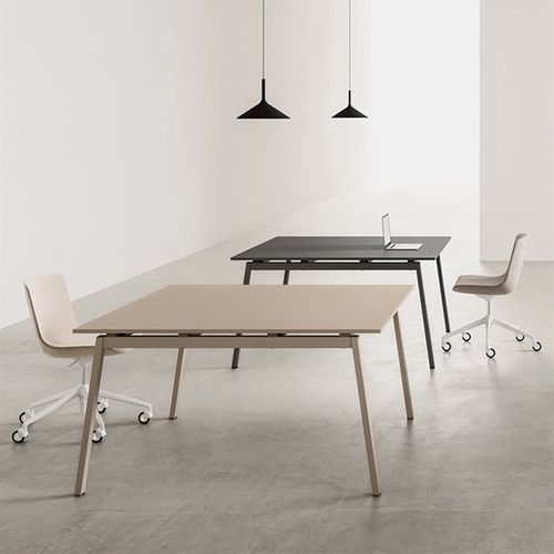 Tavolo da riunione contemporaneo - MONOCHROME - Della Valentina Office - in legno / con supporto in metallo / rettangolare