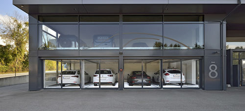 Sistema di parcheggio con piattaforma - TRENDVARIO 6300 - KLAUS Multiparking GmbH - con ascensore