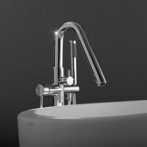 Miscelatore da vasca - COLONNA-135  - Aquatica Marmite SP. Z.o.o - a pavimento / in metallo cromato / da bagno