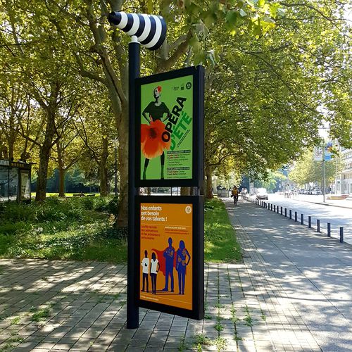 Pannello informativo per spazio pubblico - VOX - TF URBAN