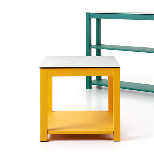 Tavolo d'appoggio contemporaneo - LOFT - MOBLIBERICA - in metallo / con supporto in metallo / quadrato