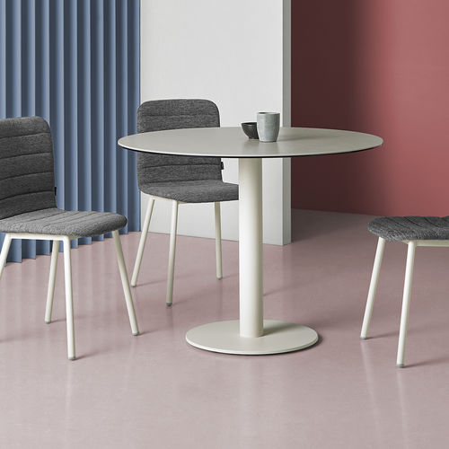Tavolo contemporaneo - SOL - MOBLIBERICA - in ceramica / con supporto in metallo / rotondo
