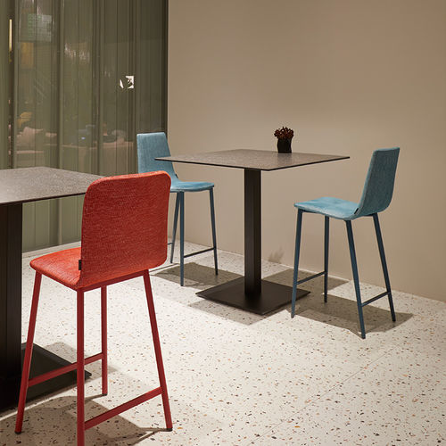 Tavolo alto contemporaneo - DADO - MOBLIBERICA - in ceramica / con supporto in metallo / rettangolare