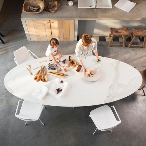 Tavolo da pranzo contemporaneo - ELYPS - Ghekiere Industries - in vetro / in ceramica / in acciaio inossidabile