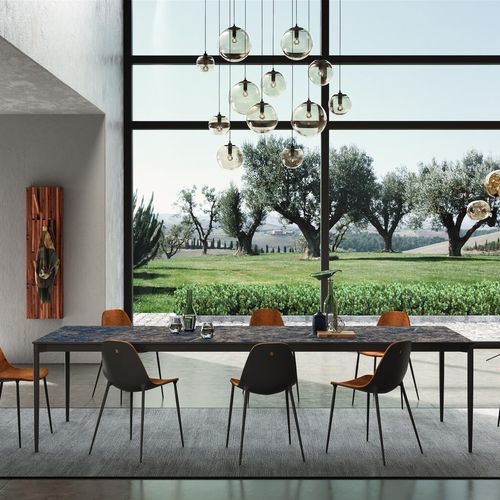 Tavolo da pranzo contemporaneo - MARGUERITE - Ghekiere Industries - in vetro / in ceramica / in alluminio laccato