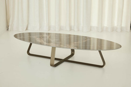 Tavolino basso contemporaneo - CURVE - Ghekiere Industries - in ceramica / con supporto in metallo / ovale