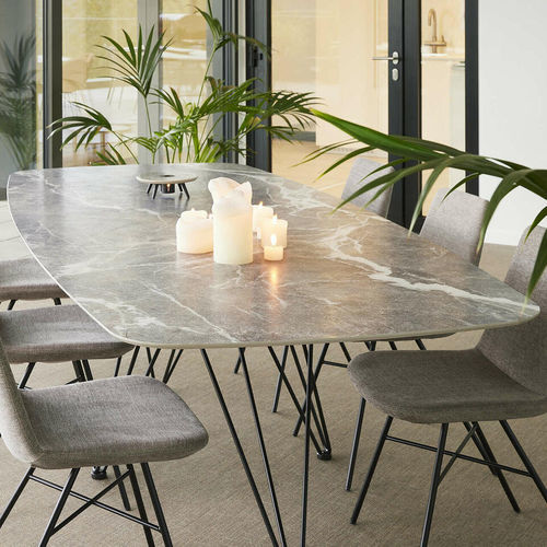 Tavolo da pranzo contemporaneo - WIRE - Ghekiere Industries - in ceramica / con supporto in acciaio inossidabile / rettangolare