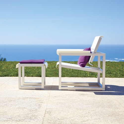 Poltrona contemporanea - WEST COAST - SACHI - Premium Outdoor Furniture - in Sunbrella® / in alluminio / con poggiapiedi