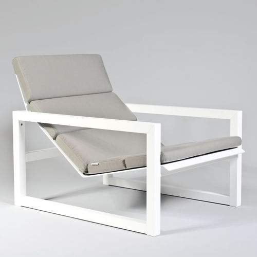 Lettino prendisole contemporaneo - SPIKES - SACHI - Premium Outdoor Furniture - in Sunbrella® / in alluminio / da giardino