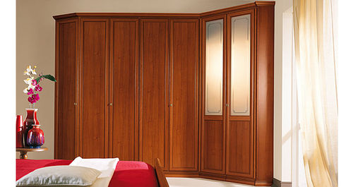 Armadio ad angolo - PITTI - Homes - classico / in legno / con ante battenti