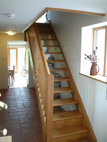 Scala dritta - Broadleaf Timber - con gradini in legno / con struttura in legno / tradizionale