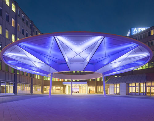 Pensilina per edificio ad uso pubblico - AIRBUS DEFENCE AND SPACE ETFE - Vector Foiltec - da ingresso / in acciaio / in ETFE