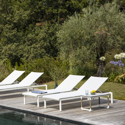 Lettino prendisole contemporaneo - BASTINGAGE - LES JARDINS - in PVC / in teak / in alluminio