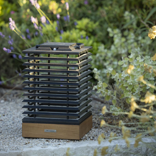 Lanterna in teak - TEKURA - LES JARDINS - in HPL