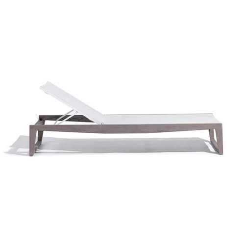 Lettino prendisole contemporaneo - SKAAL - LES JARDINS - in Batyline® / in teak / con rotelle