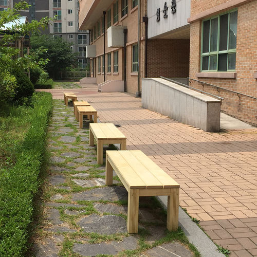 Panca da giardino contemporanea - SOUTH KOREA - Accsys Technologies - in legno / senza schienale / senza braccioli