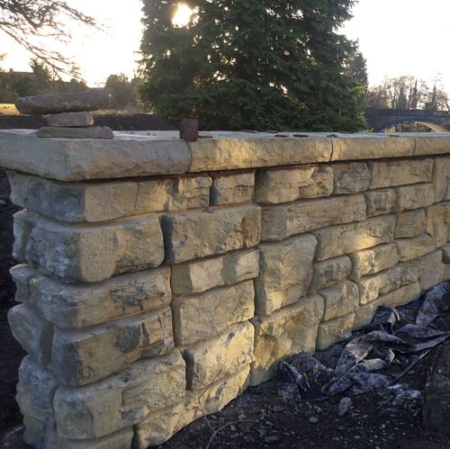 Blocco di calcestruzzo forato - REDI-ROCK™ - CPM Group Ltd  - per recinzione / per muro / per barriera