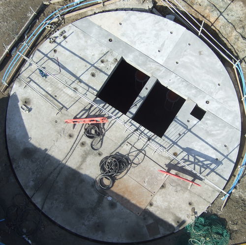 Chiusino in calcestruzzo - SPECIAL COVER SLABS - CPM Group Ltd  - rotondo