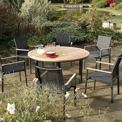 Tavolo da pranzo contemporaneo - Aura  - Barlow Tyrie - in teak / con supporto in alluminio / rotondo