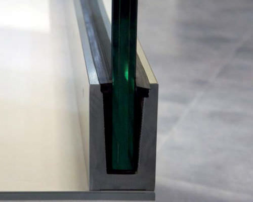 Sistema di fissaggio in metallo - GLASS U EXTRA STRONG - AALCO METALS LIMITED - per pannelli