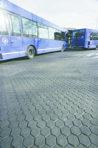 Pavé in calcestruzzo - ESKOO 6 - Marshalls plc  - carrabile