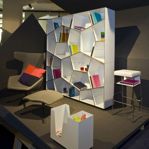 Libreria design originale - Pattern - Quodes - in alluminio / bianca / di Alfredo Häberli