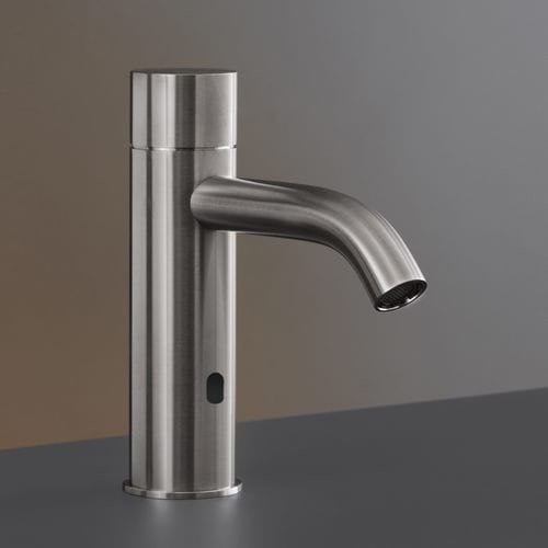 Miscelatore per lavabo - MIL016 - CEADESIGN - da appoggio / a infrarossi / in acciaio inossidabile