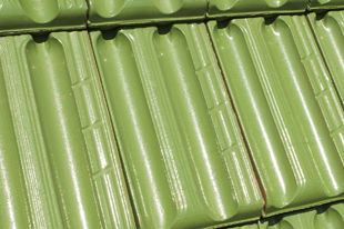 Tegola marsigliese - 155A80-155A81 - Tognana industrie e fornaci - in terracotta / verde / smaltata