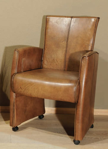 Poltrona classica - NEW YORK - HAZENKAMP FURNITURES BV - in pelle / con rotelle
