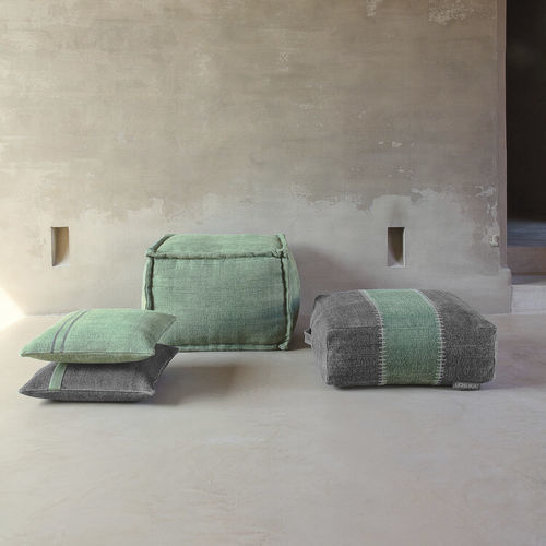 Cuscino per divano - MELLOW - LIGNE PURE - quadrato / a motivi / per uso residenziale