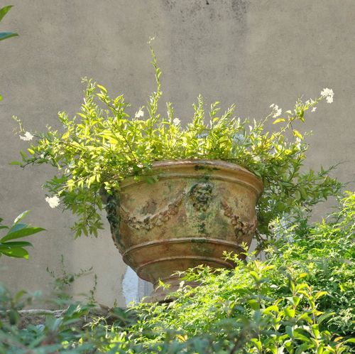 Fioriera in laterizio - ANDUZE - POTERIE LE CHÊNE VERT - rotonda / fatta a mano / contemporanea