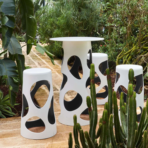 Tavolo alto design originale - LIBERTY - Myyour - in plastica / con supporto in plastica / rotondo