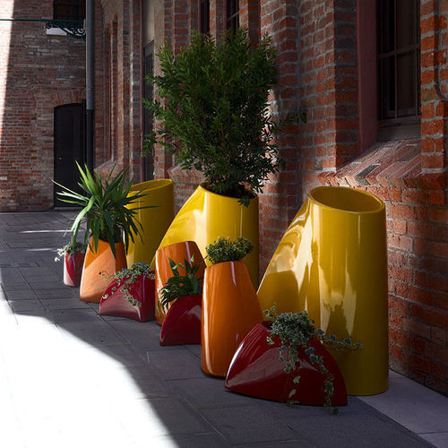 Vaso da giardino in polietilene - TAO - Myyour - contract