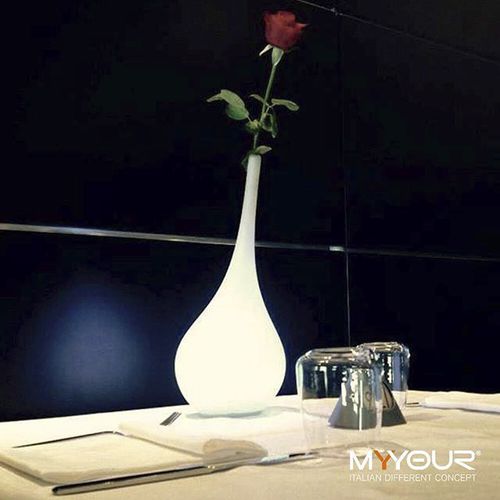 Vaso contemporaneo - AMPOULE - Myyour - in polietilene / luminoso / contract