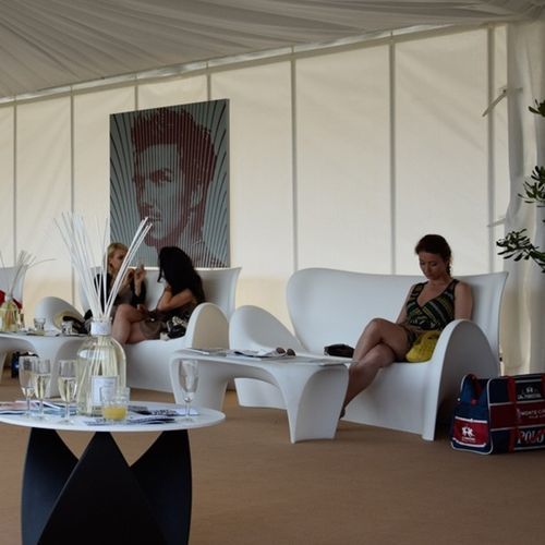 Divano design originale - LILY - Myyour - da giardino / in tessuto / con rivestimento rimovibile