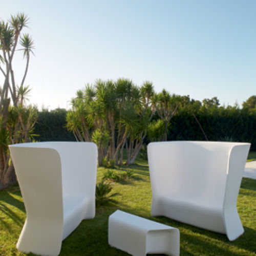 Divano contemporaneo - NOVA  - Myyour - da giardino / in plastica / luminoso
