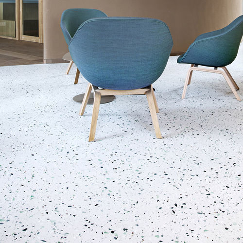 Pavimento in granito - BEALSTONE - BEAL INTERNATIONAL  - in terrazzo / minerale / da interno