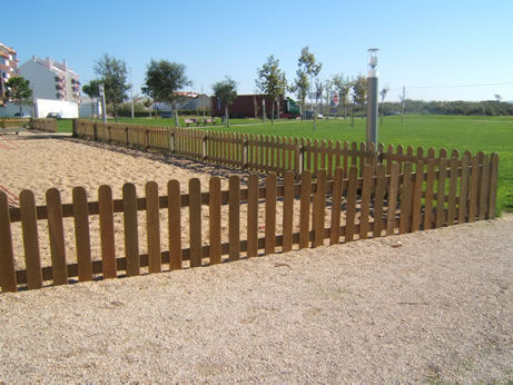 Recinzione a sbarre - PARK FENCE - CARMO - da giardino / in legno / classica