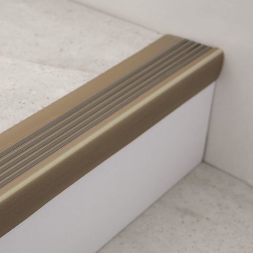 Profilo per gradini polimerico - TKNG A 65 - DÖLLKEN Profiles GmbH - in PVC / personalizzabile / fotoluminescente