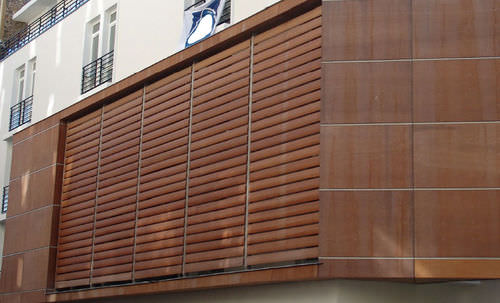 Frangisole in legno - EQUATEUR - SAB INTERNATIONAL - per facciata / verticale