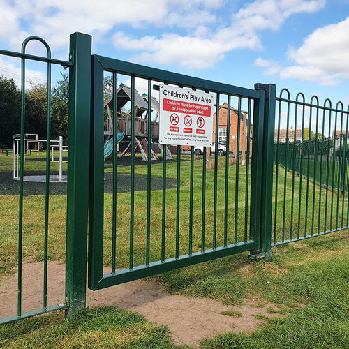 Cancelletto in acciaio con rivestimento a polvere - KinderGate - ZAUN FENCING 