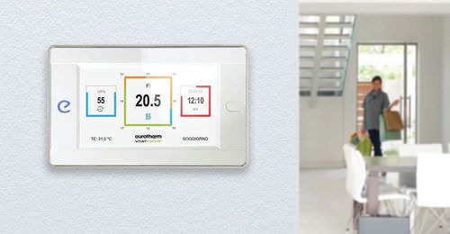 Touch screen per sistema domotico multifunzione - SMARTCOMFORT  - Eurotherm AG - a muro