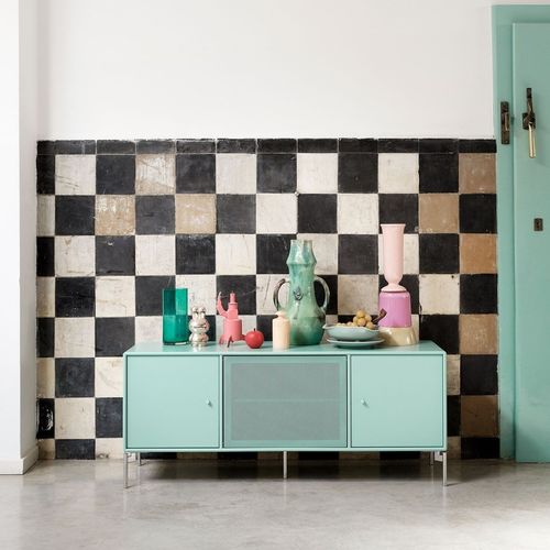 Credenza contemporanea - OCTAVE I - Montana Furniture - in MDF laccato / con ripiano / con porta pieghevole